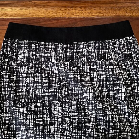 Halogen Nordstrom Straight Midi Pencil Skirt Black and White Cotton Lined Size 2 - Picture 6 of 13